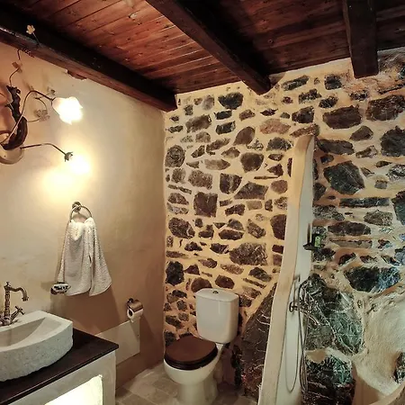 Thalori Traditional Ecotourism Village 4* Kapetanianá