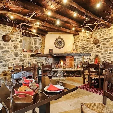 Thalori Traditional Ecotourism Village Apartmanhotel Kapetanianá
